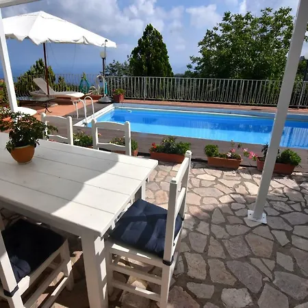 Villa Asia Holiday Home Holiday home Sant'Agata sui due Golfi